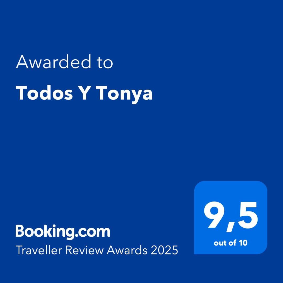Todos Y Tonya Bed & Breakfast อาร์ชิโดนา ภายนอก รูปภาพ